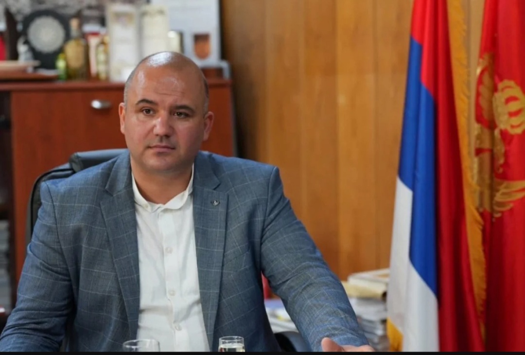 "Kazuj babo jesi li vještica?": Dario Vraneš pod kritikama zbog mizoginog komentara na Instagramu