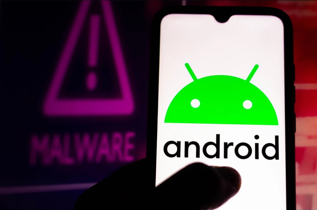Novi Android malver zaključava telefone i snima žrtve