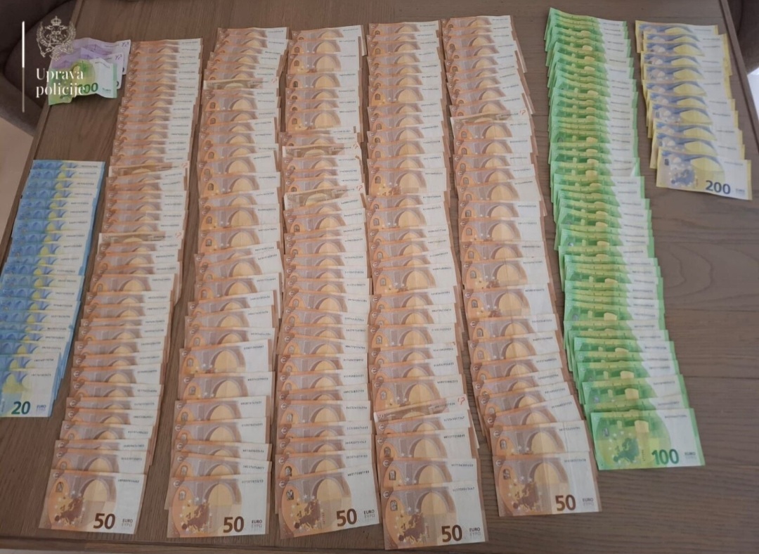 Policija pretresala objekte Radoja Zvicera i povezanih lica: Zaplijenjena luksuzna vozila i novac