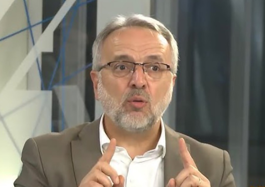 Danilović: Bratić u betonjerci dok Medenica skija u Kolašinu - teško nama i teško Crnoj Gori