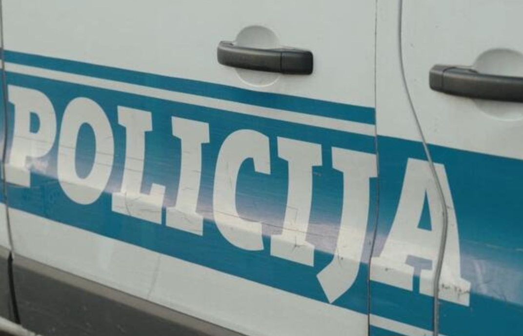 Budva: Rus i Bjeloruskinja vodili ljubav naočigled građana na javnom mjestu, pa protjerani