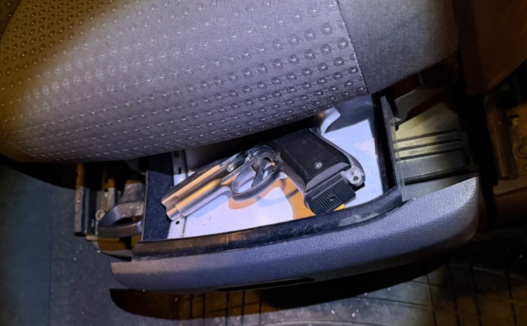 Hapšenje u Plavu zbog droge, pronađen i pištolj