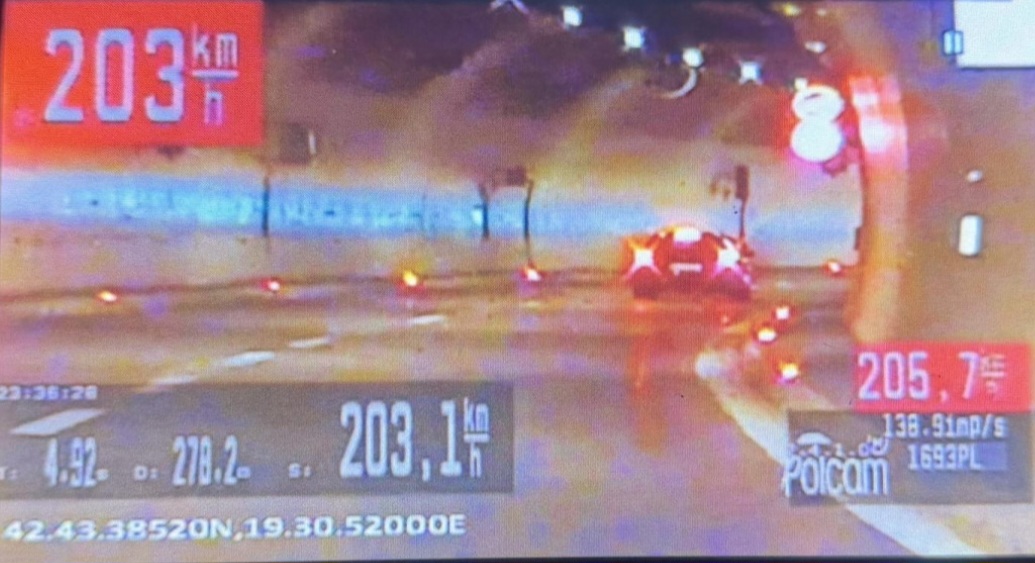 Hapšenje na auto-putu: Jurio 203 na sat na dionici sa ograničenjem 70