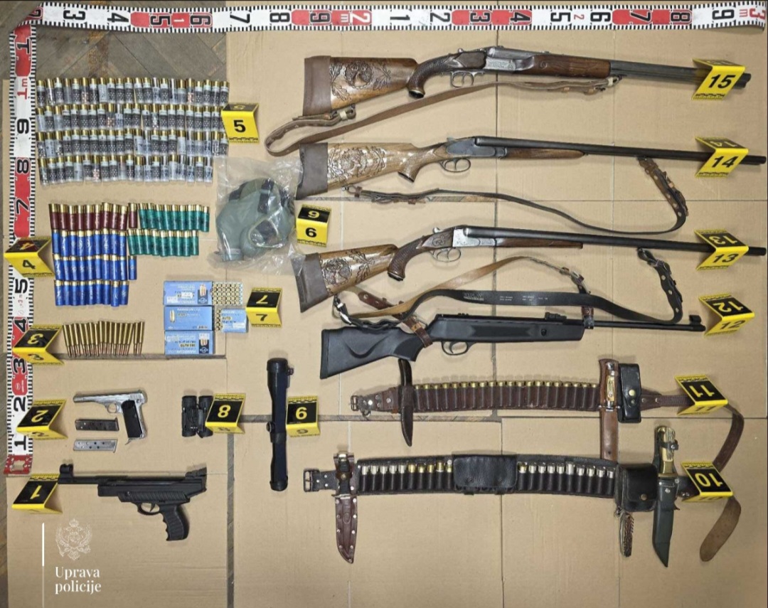 Bjelopoljac pucao na učenice sa prozora kuće